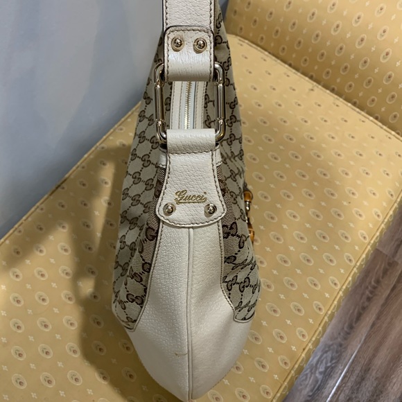 Gucci hobo bag.1 tiny stain. See pics.clean in/out - Picture 14 of 16